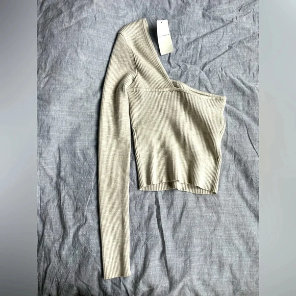 Abercrombie & Fitch one shoulder Top - Picture 1 of 4